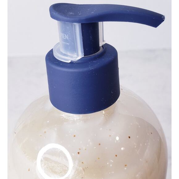 NEW BODY GLOVE Exfoliating Body Scrub for Men Sandlewood Exotic Cedar 33.8 fl oz - Picture 3 of 3